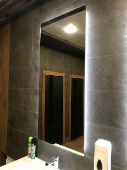 Зеркало подвесное для ванной Marka One Glace 140х65 (У73579)